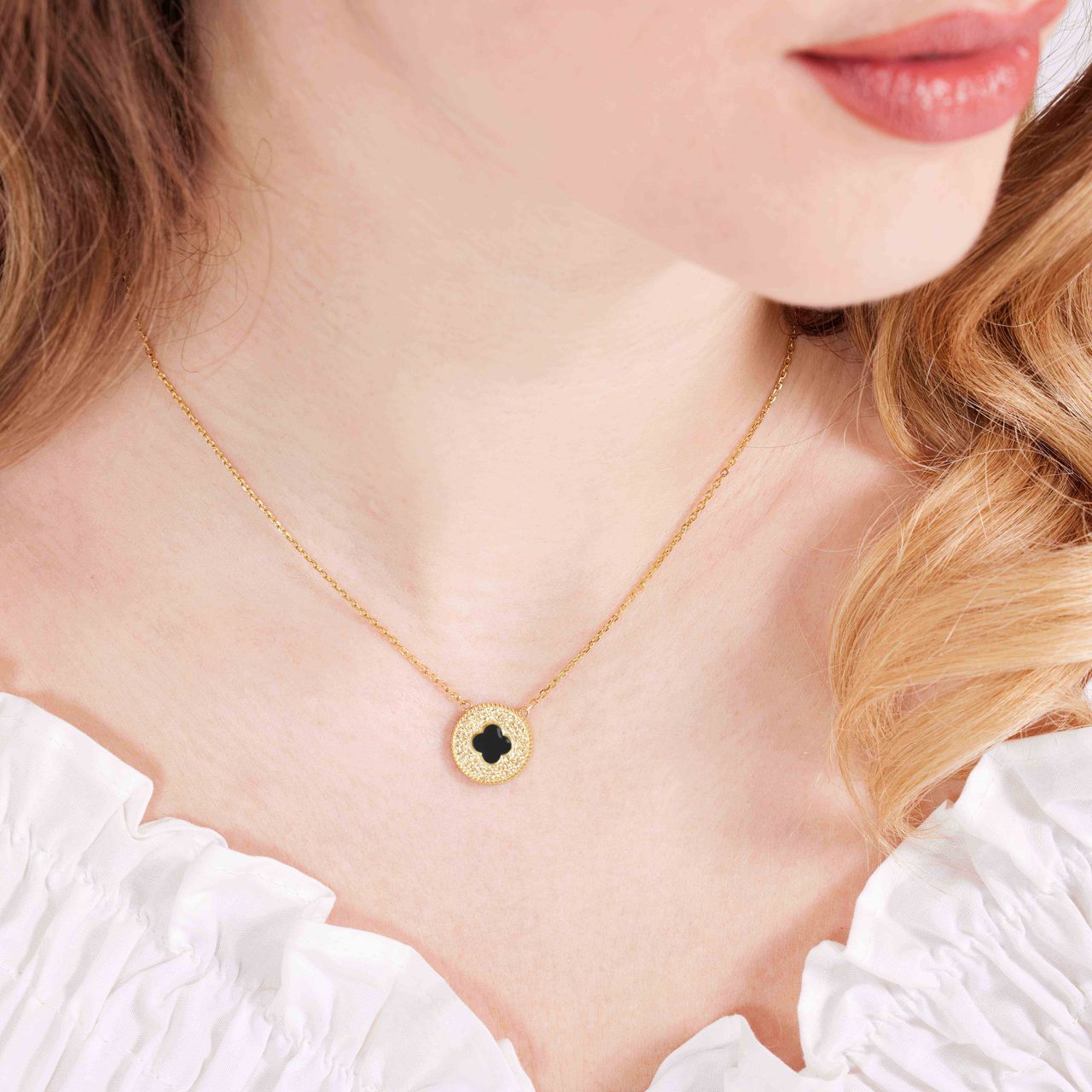 Gerecycleerd stalen goldplated ketting met zwarte emaille