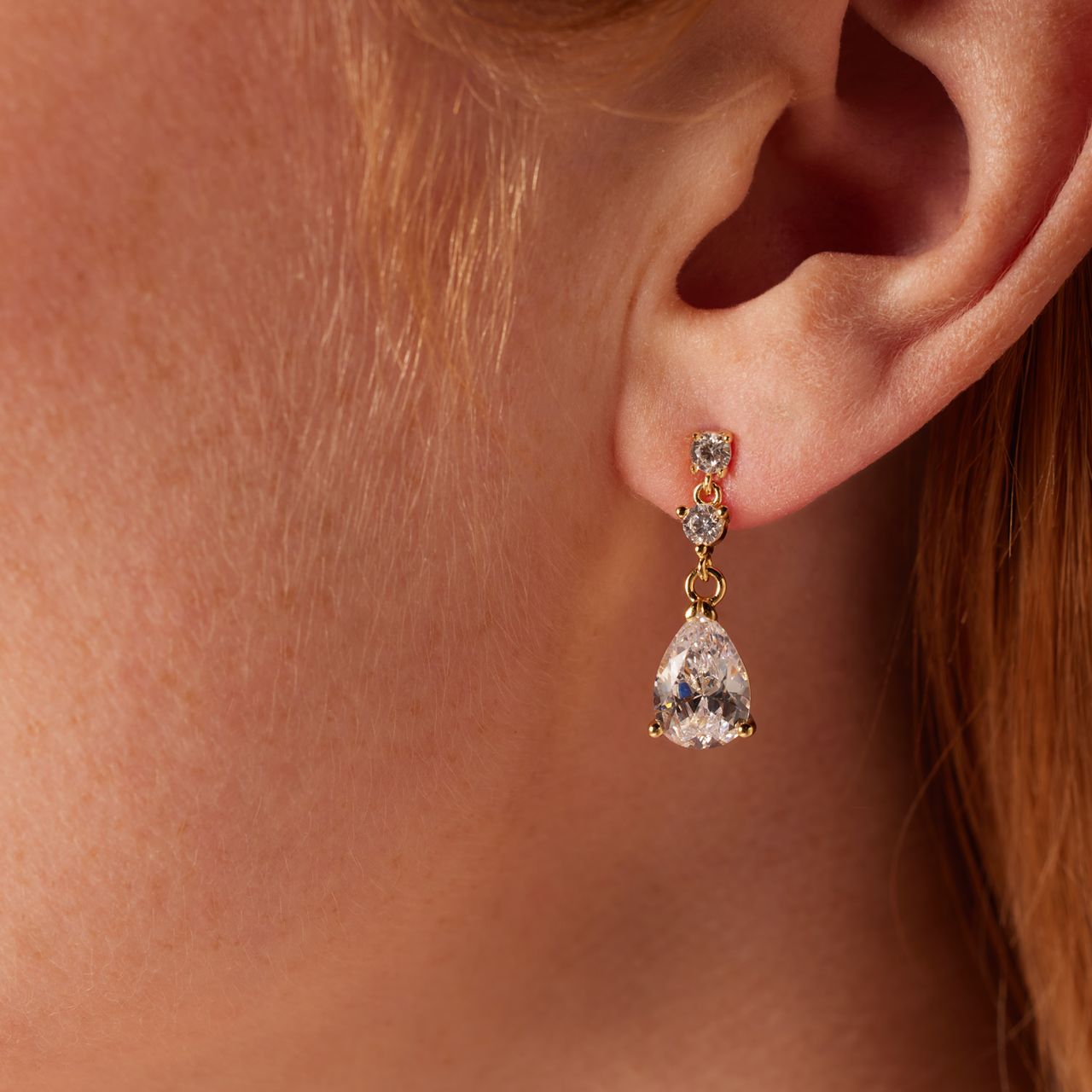 Zilveren goldplated oorknoppen met zirkonia voor dames