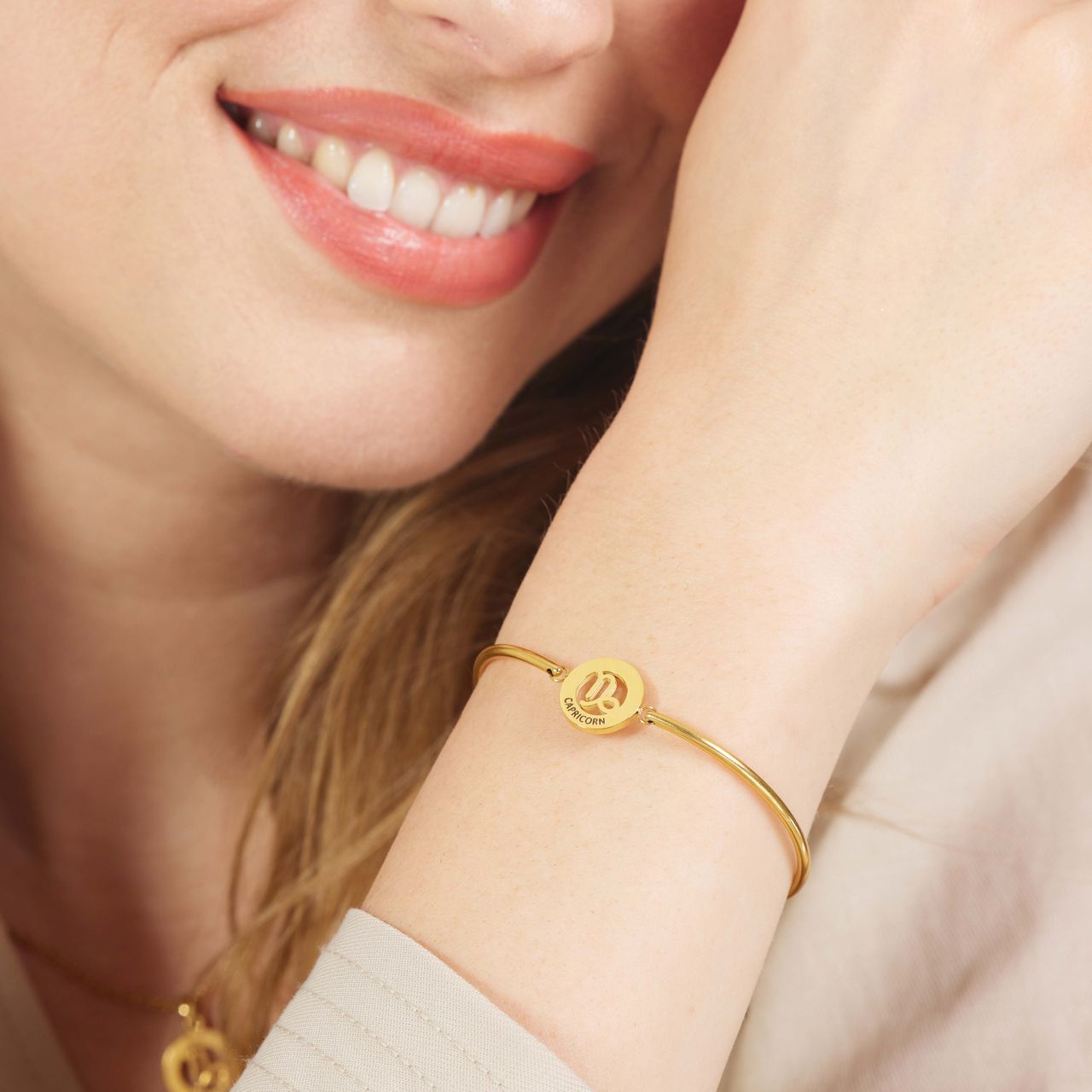 Stalen goldplated fantasiearmband met sterrenbeeld Steenbok voor dames