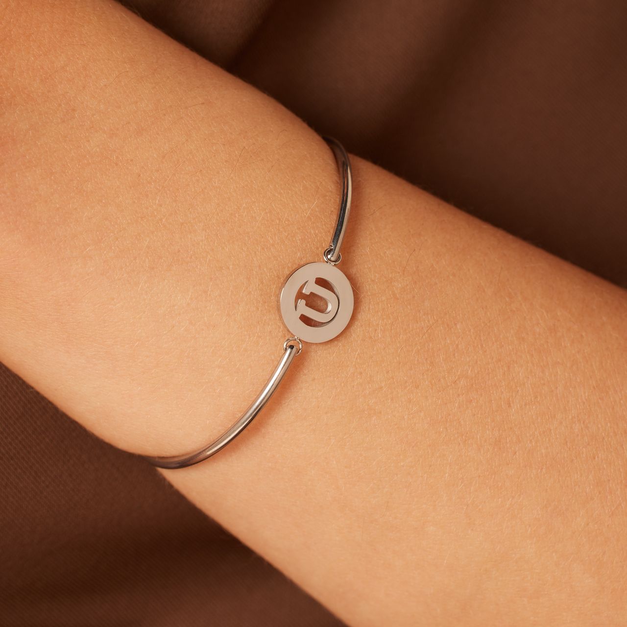 Stainless steel armband met letter - U