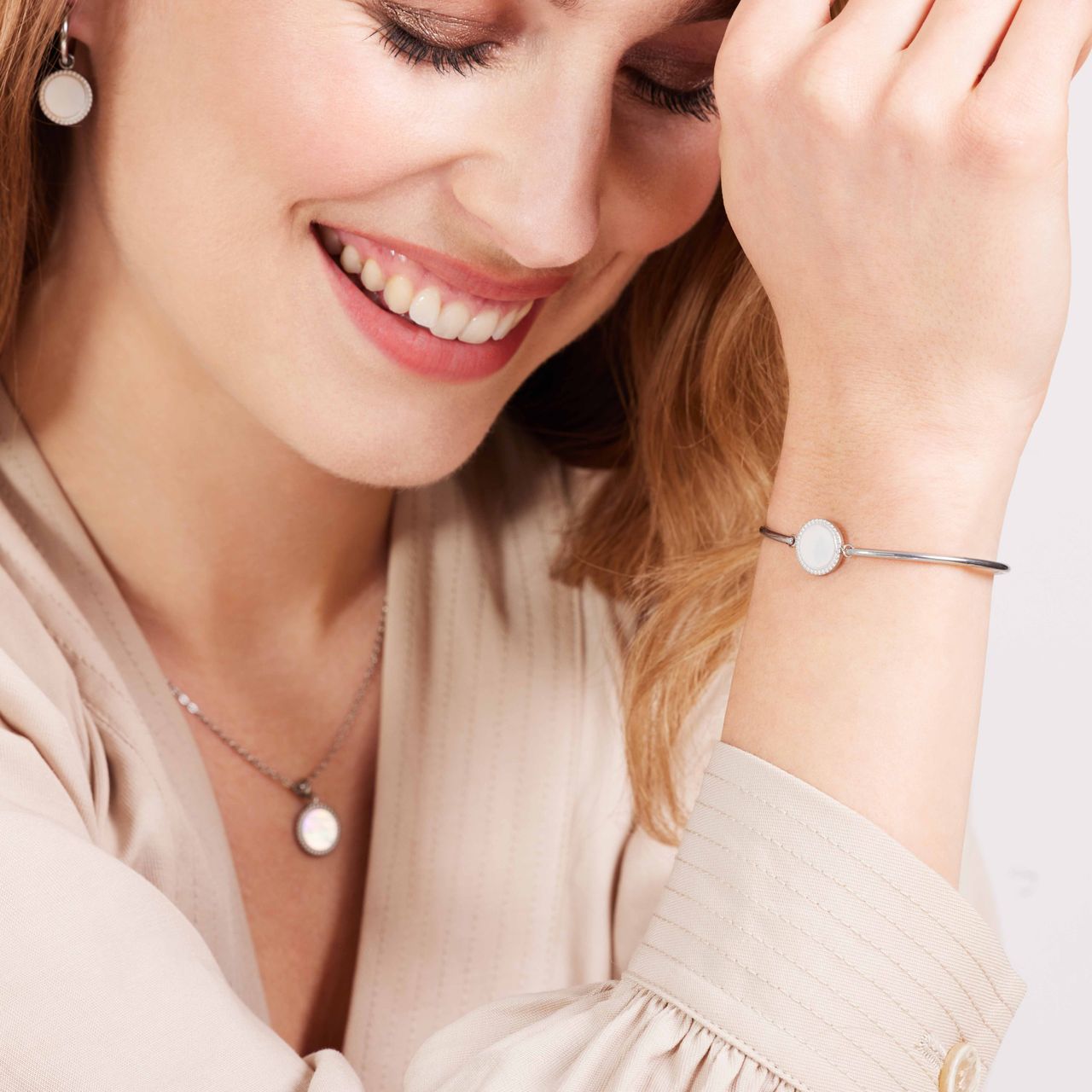 Stainless steel armband met parelmoer