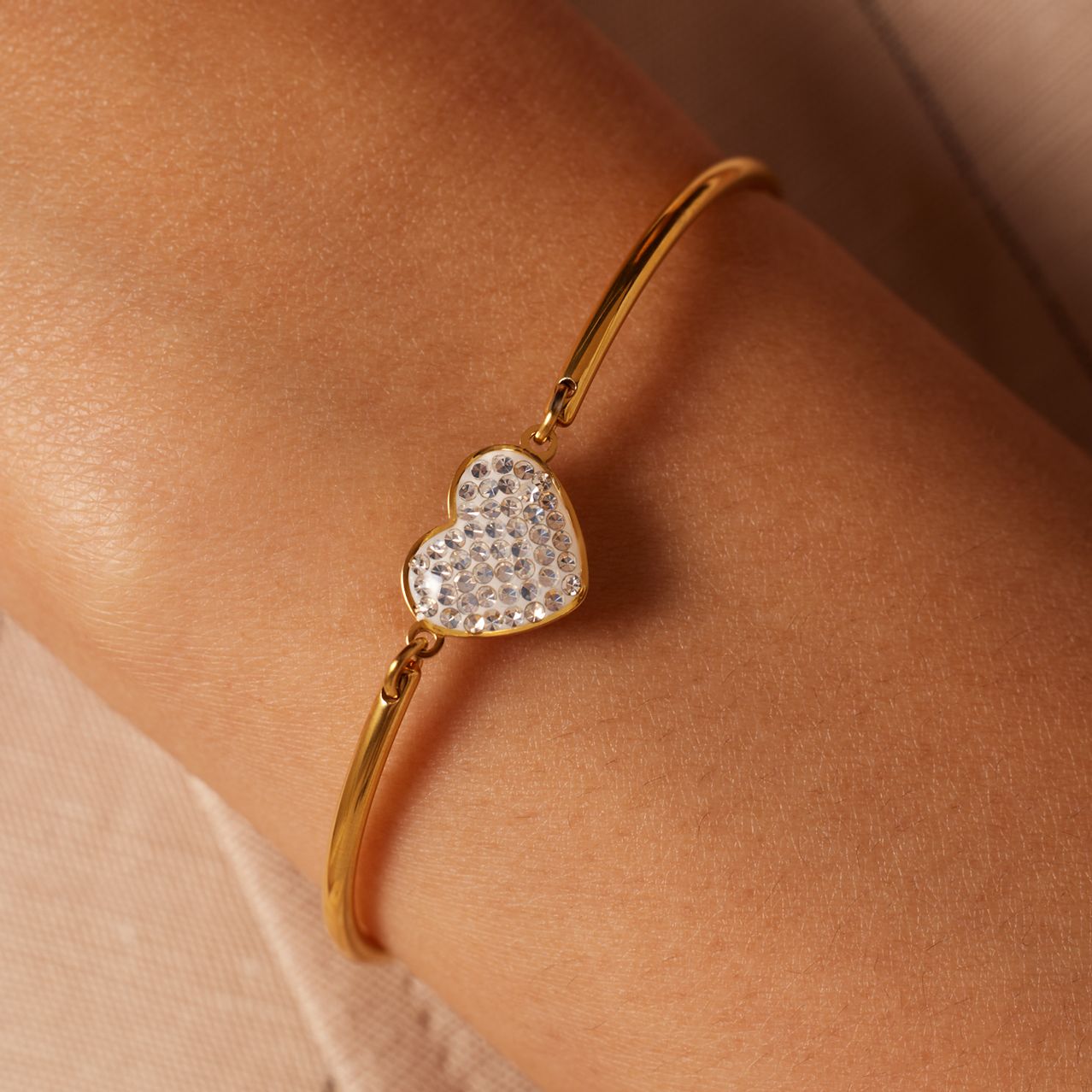 Stalen goldplated fantasiearmband met hanger hart met kristal voor dames