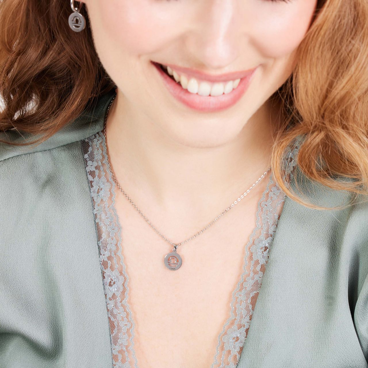 Stainless steel ketting met sterrenbeeld weegschaal