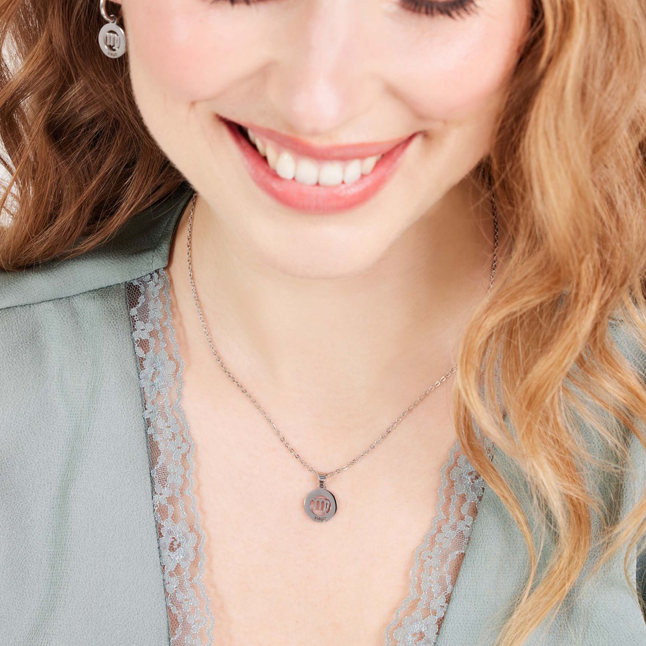 Stalen ketting met sterrenbeeld maagd