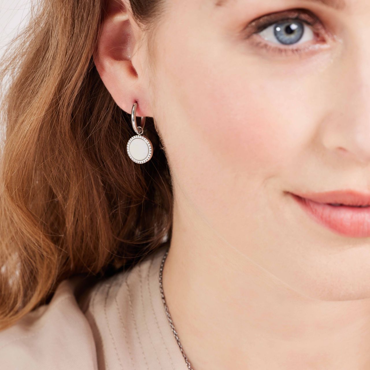 Stainless steel oorbellen met parelmoer