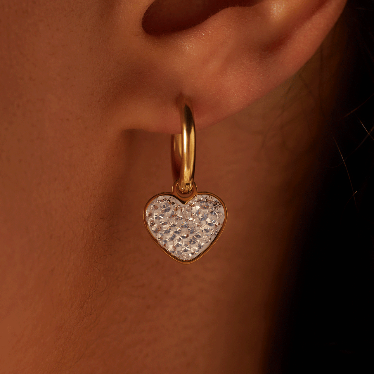 Stainless steel goldplated oorringen met hanger hart met kristal voor dames