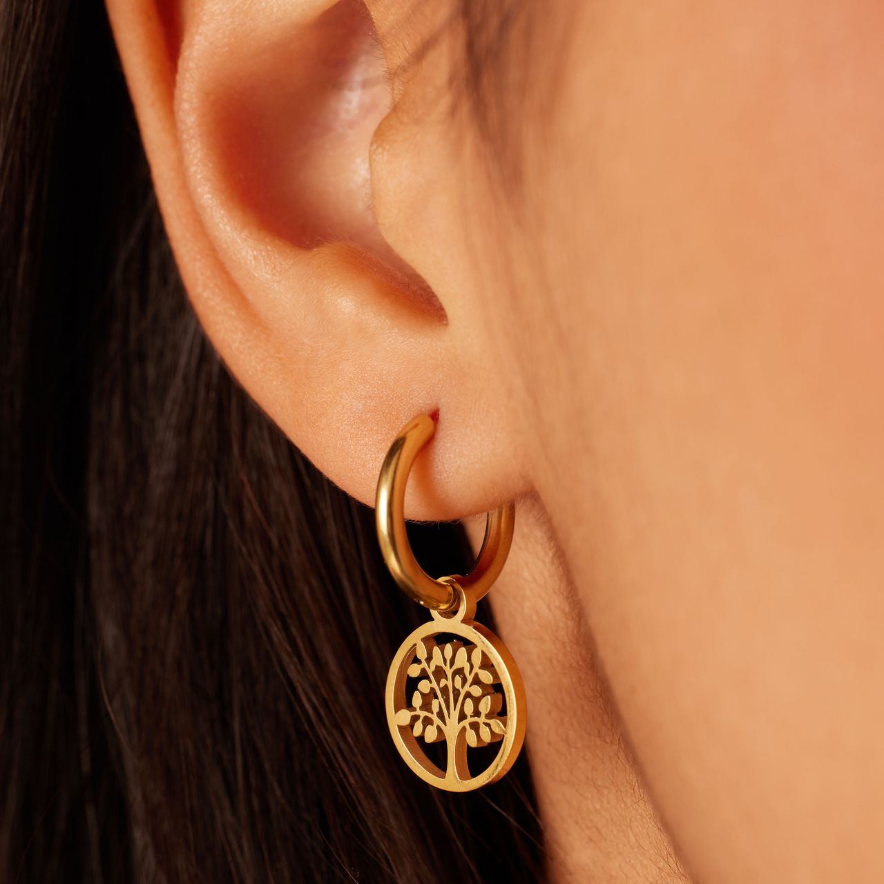LivLiv stainless steel goldplated oorringen met levensboom voor dames