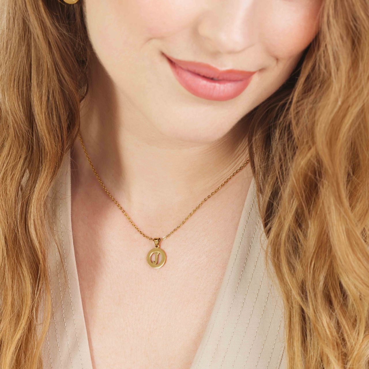 Stalen goldplated ketting met letterhanger J voor dames