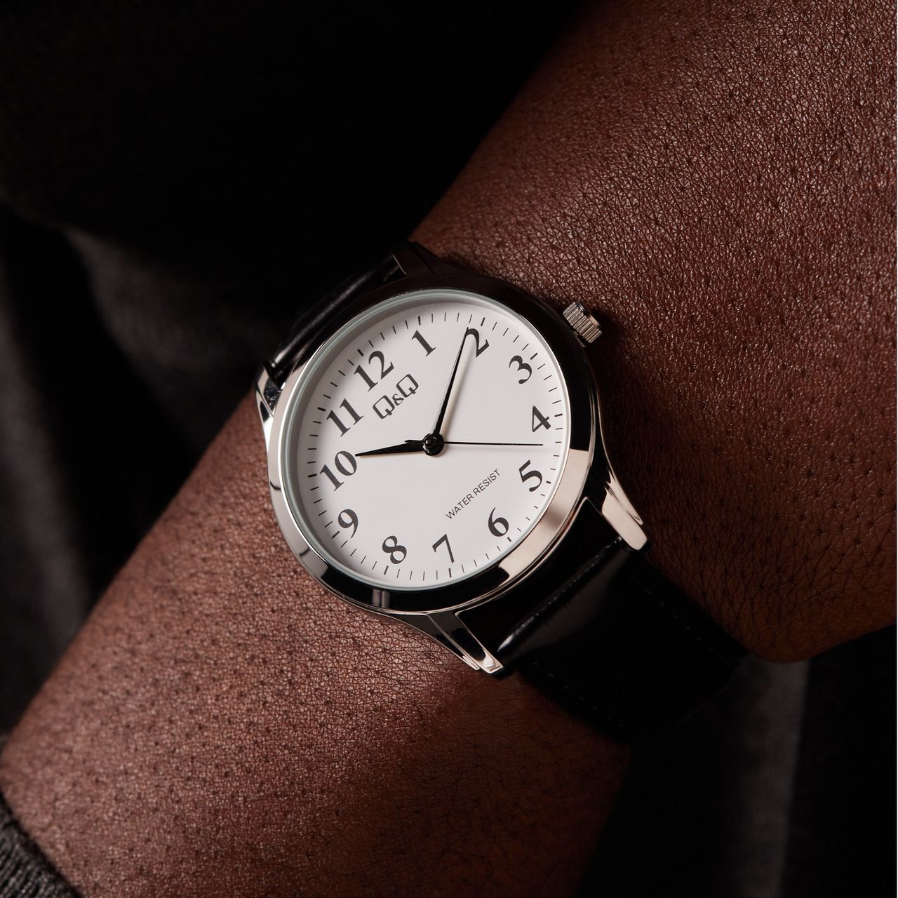 Q&Q herenhorloge met leren band