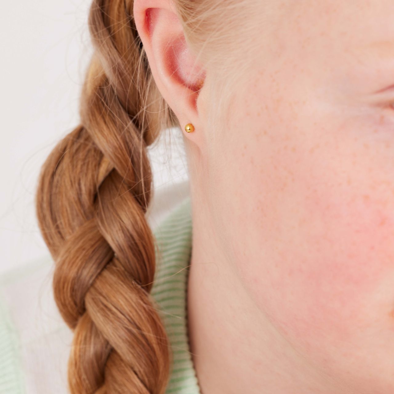 Tiny Tips stainless steel goldplated oorbellen bol 3mm