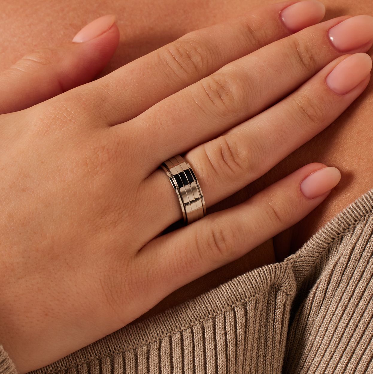 Gerecycleerd stainless steel anxiety ring met 3 strepen