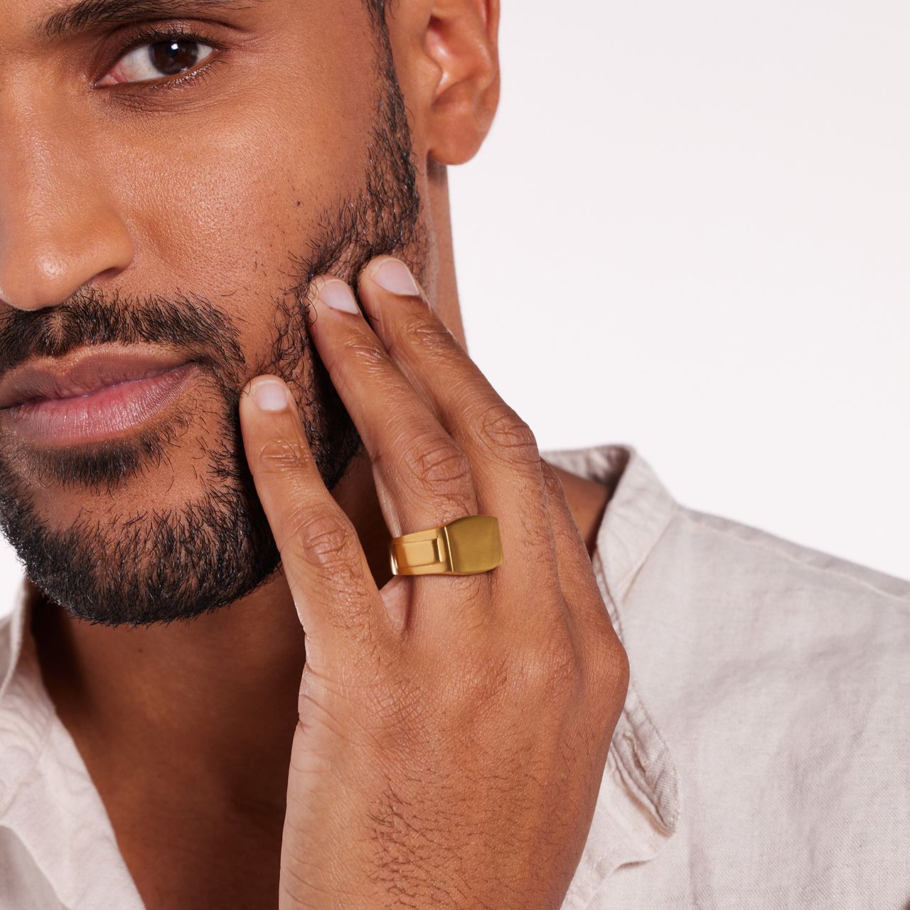 Gerecycleerd stainless steel goldplated heren zegelring