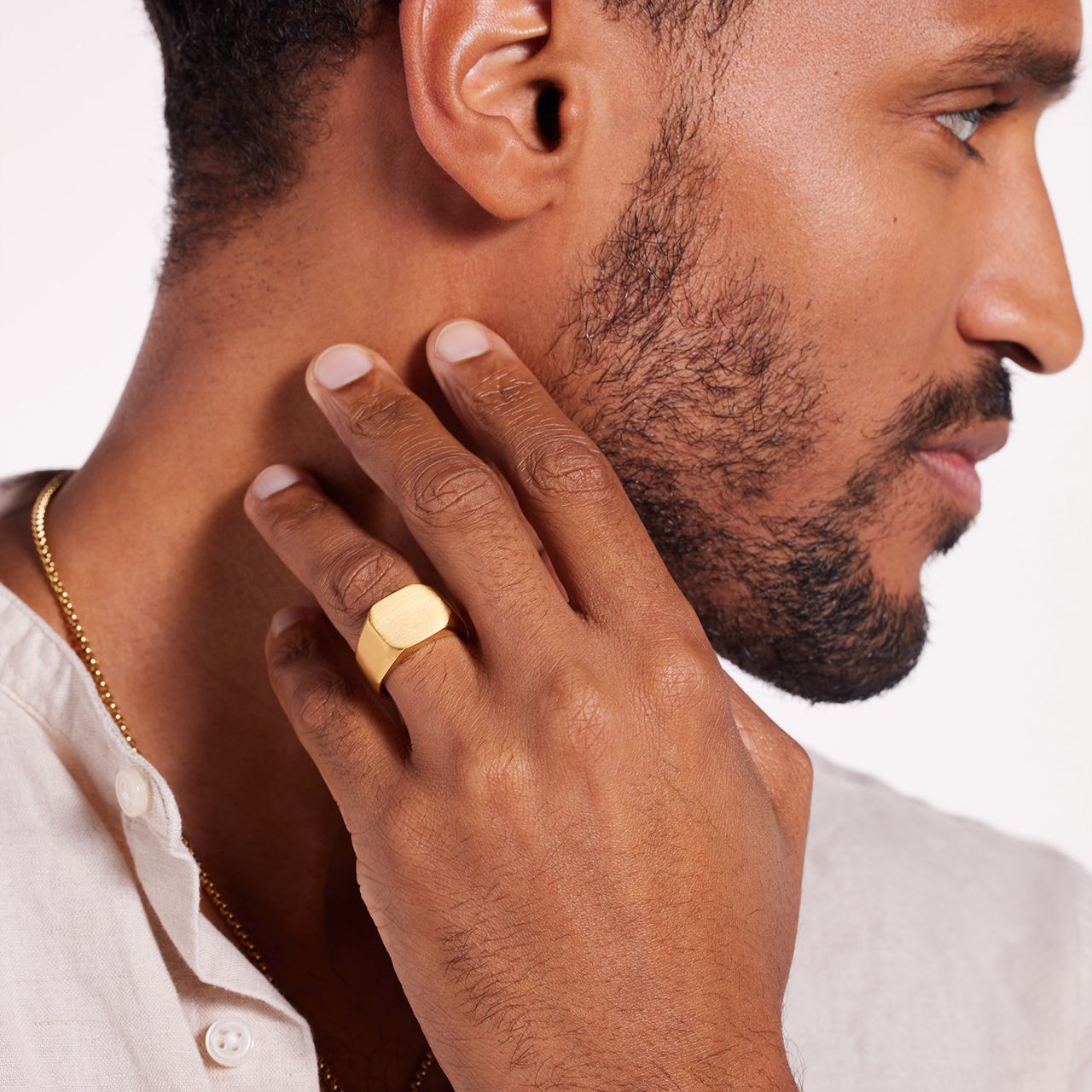 Gerecycleerd stainless steel goldplated zegelring vierkant
