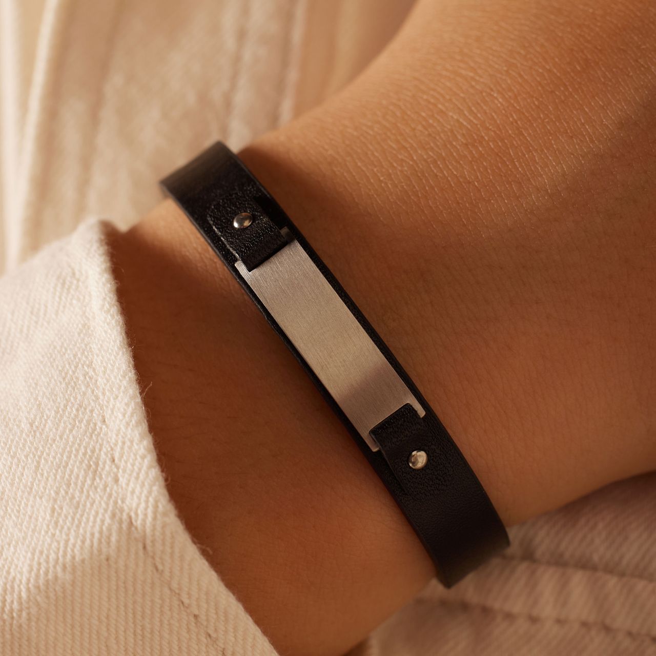 Gerecycleerd stalen jongens armband leer zwart