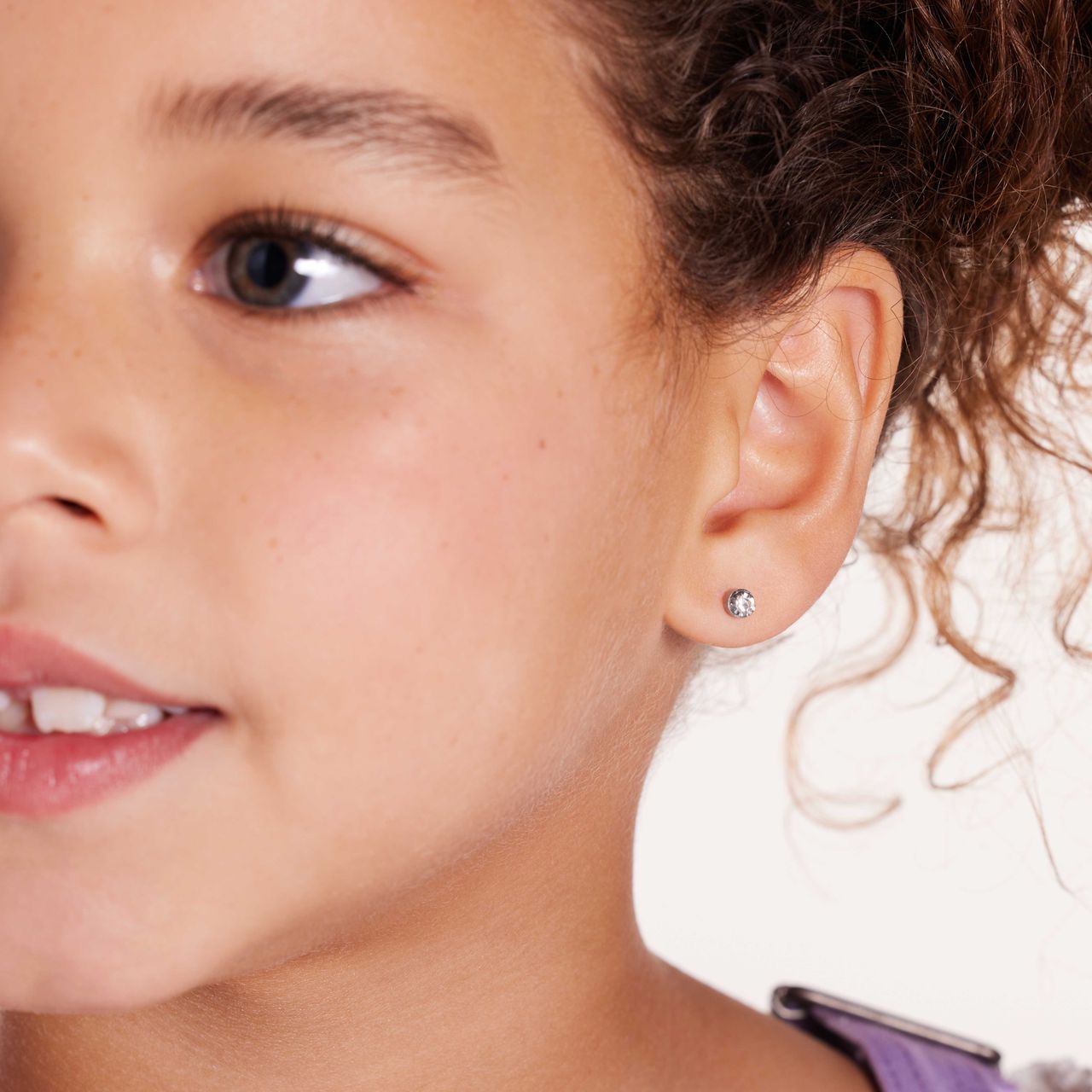 Disney stainless steel set 2 paar oorknoppen Minnie Mouse met kristal