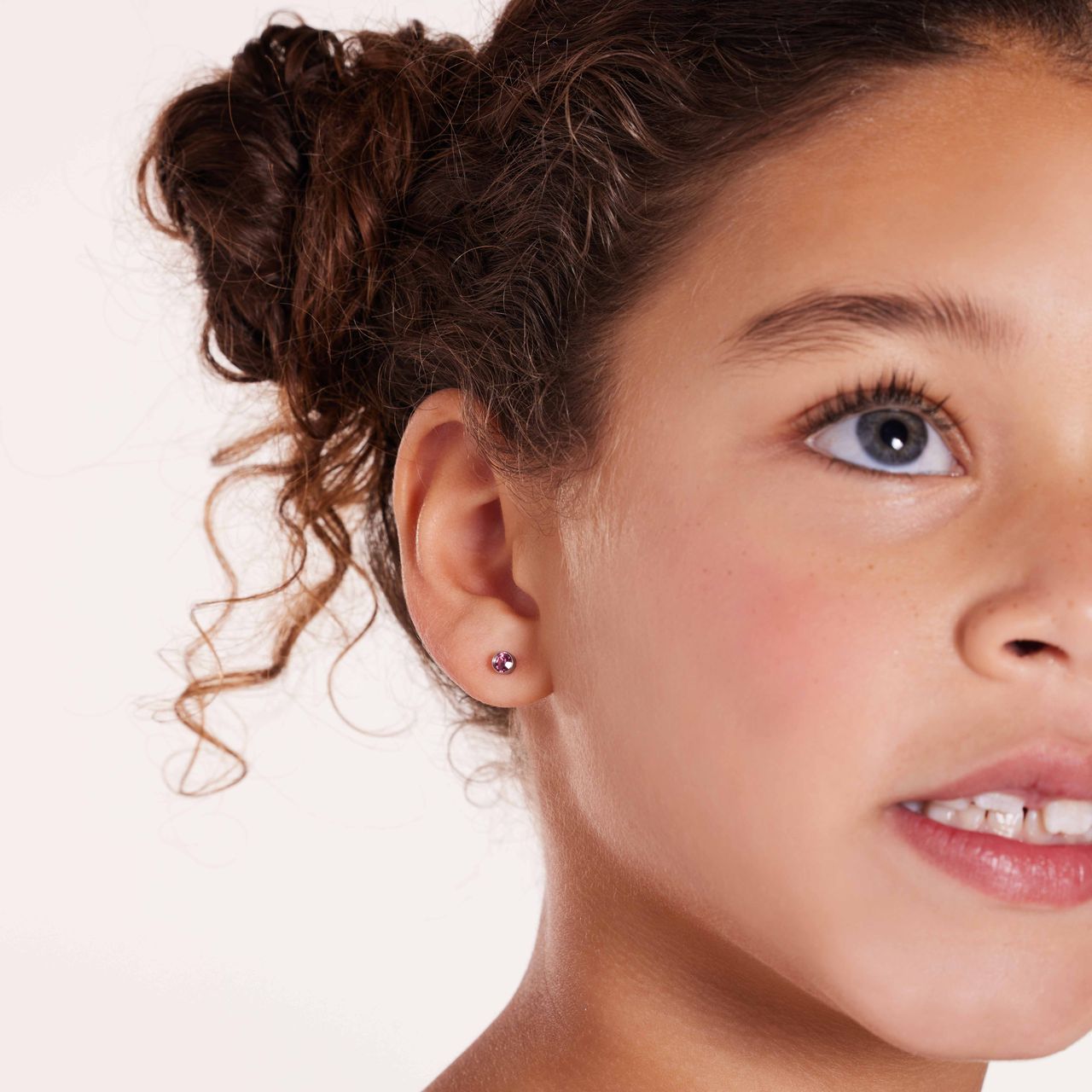 Disney stainless steel set oorknoppen 2 paar Minnie Mouse met kristal roze