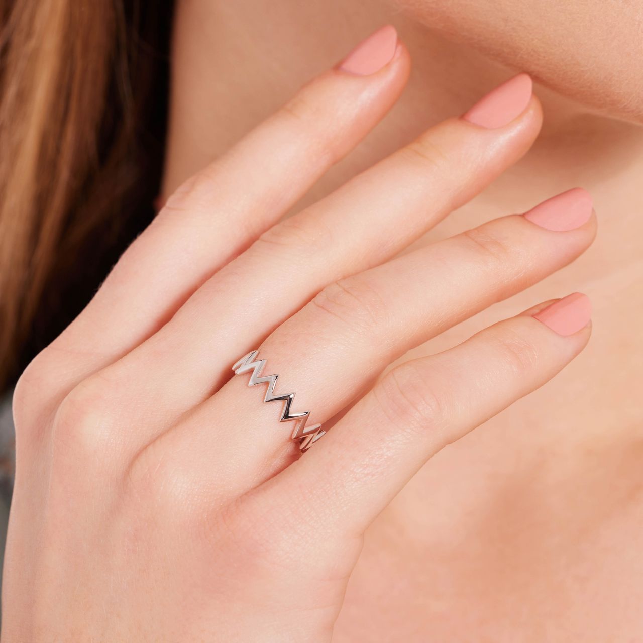 Silberner Ring Zick-Zack-Design rhodiniert