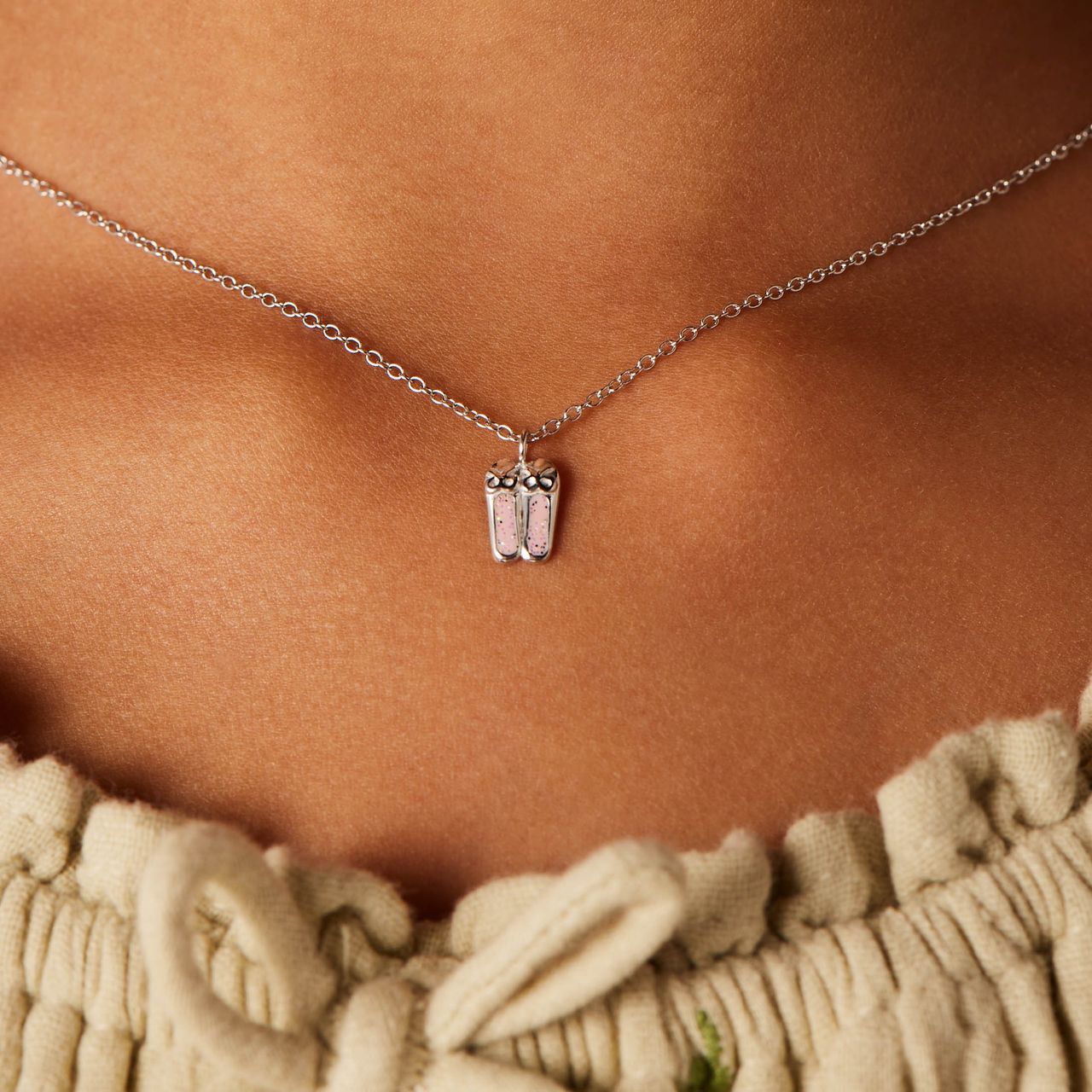 Zilveren ketting met hanger balletschoen