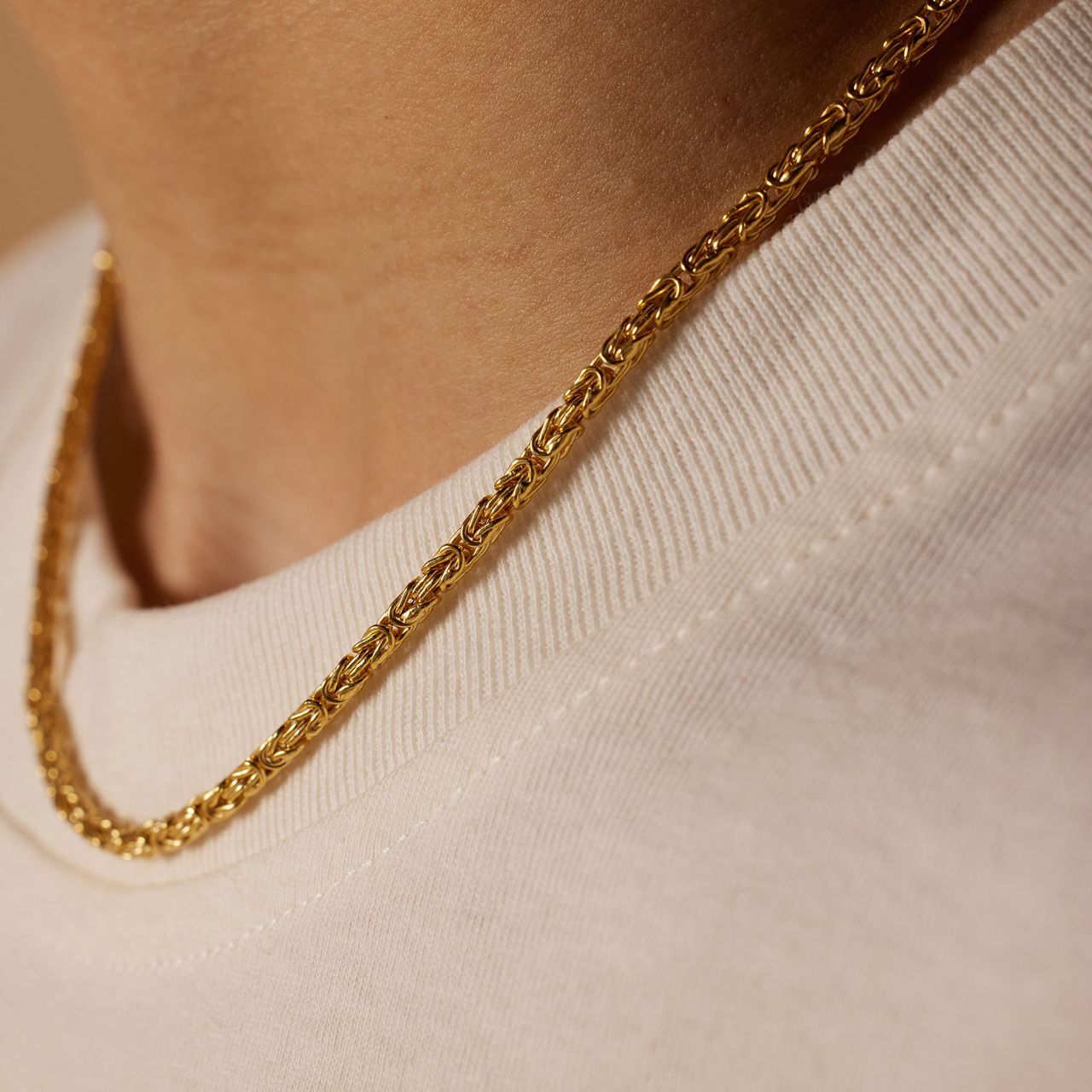 Gerecycleerd zilveren goldplated collier koningsschakel.