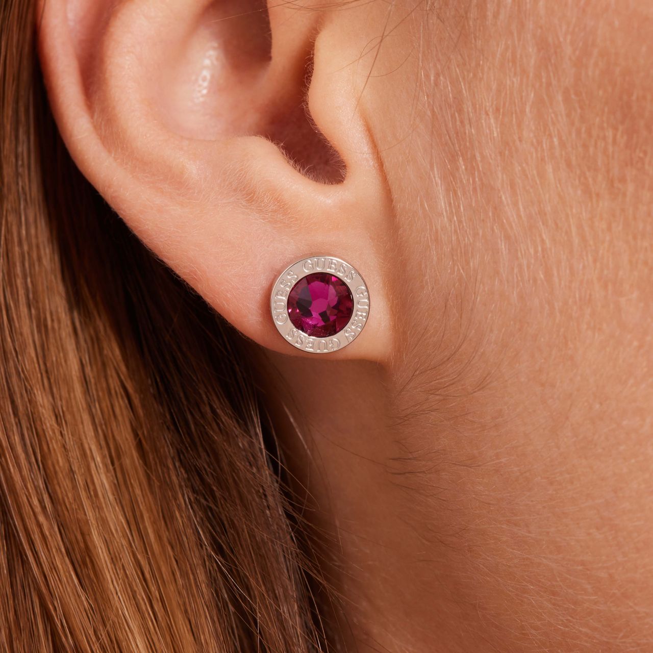 Guess stalen oorknoppen COLOR MY DAY fuchsia