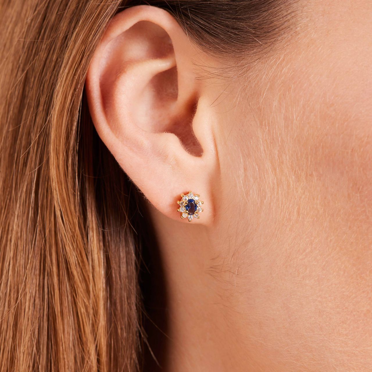 Zilveren goldplated oorknoppen met sapphire zirkonia voor dames