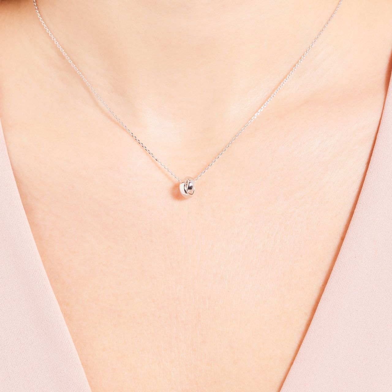 Zilveren ketting knoop