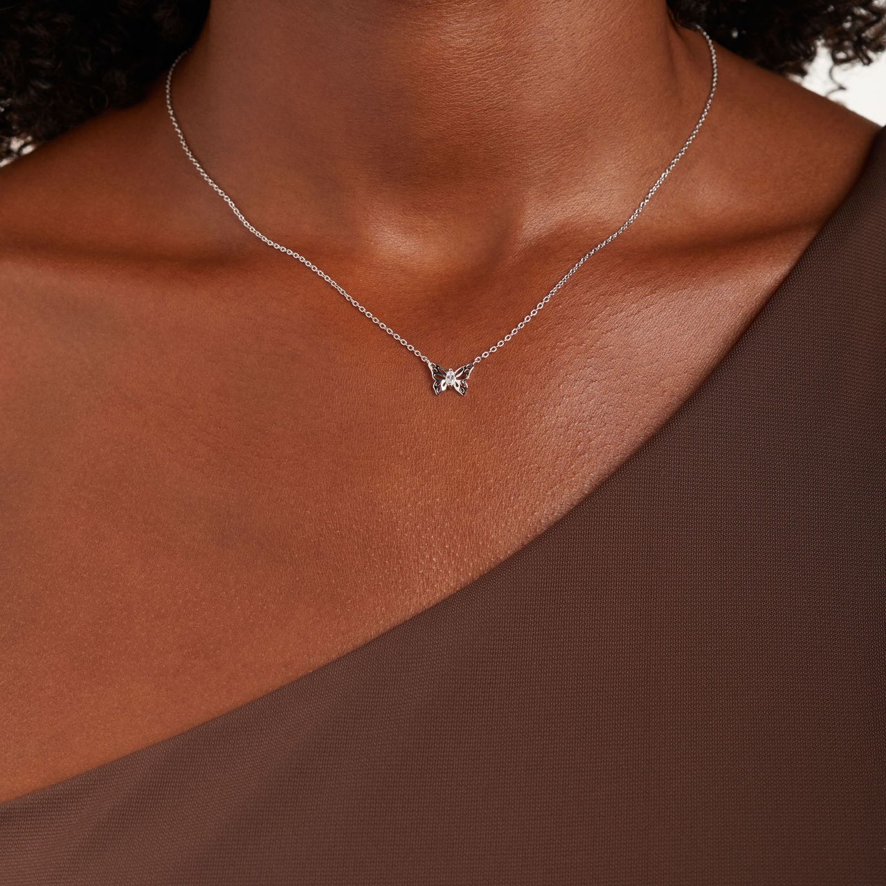 Zilveren ketting met hanger vlinder voor dames