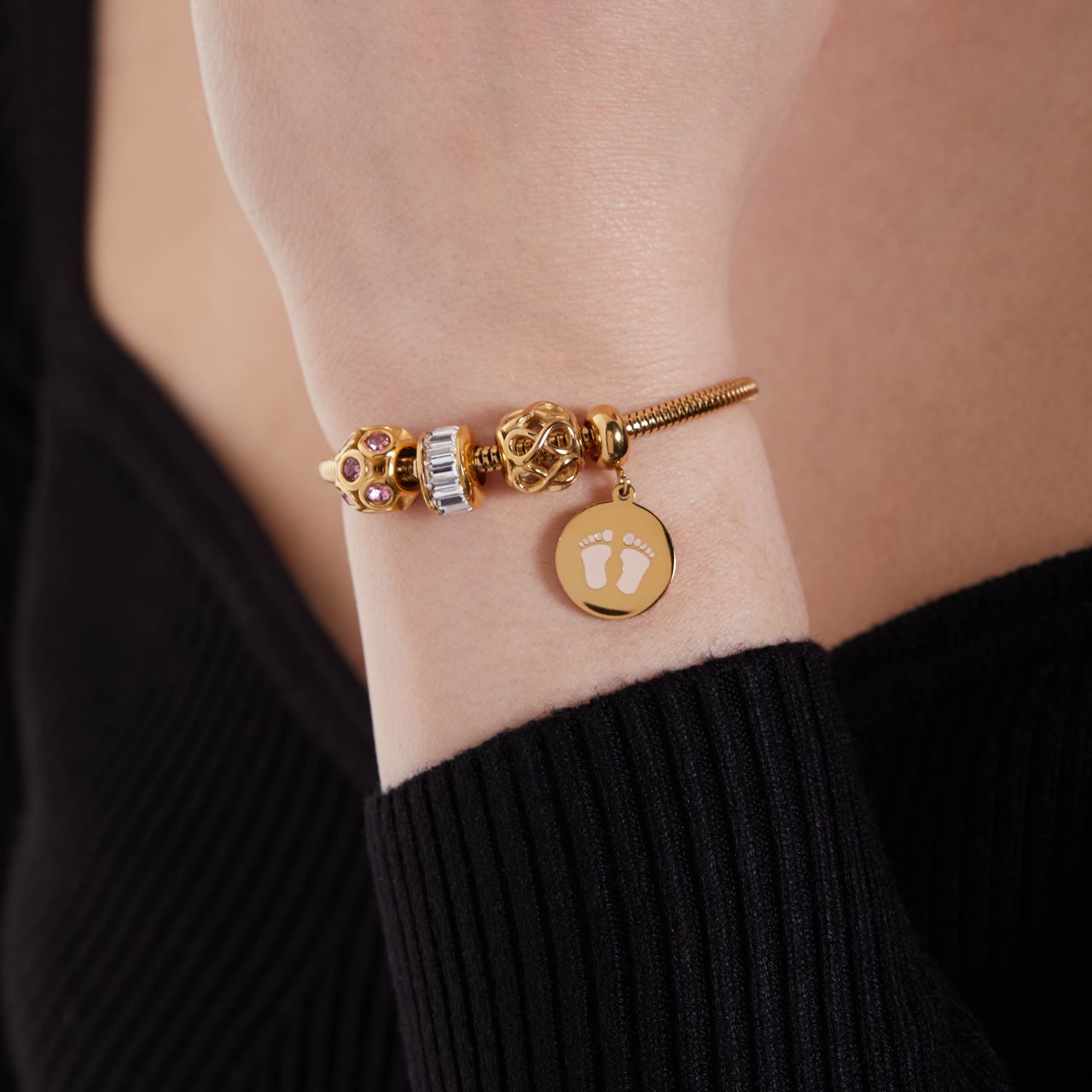 Bettelarmband-Anhänger aus vergoldetem Edelstahl mit Unendlichkeitssymbol