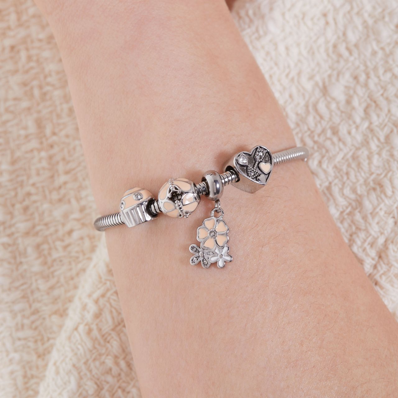 Charm aus Edelstahl Herz mit Pfeil