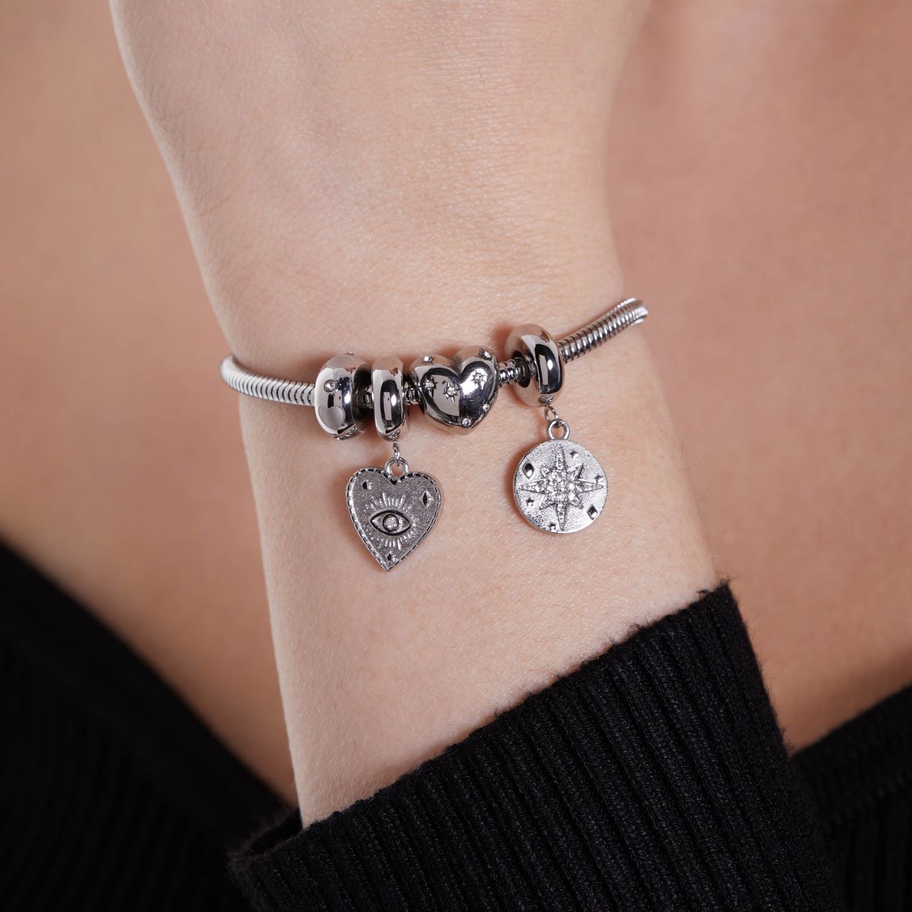 Charm aus Edelstahl Herz mit rundem Zirkoniastein