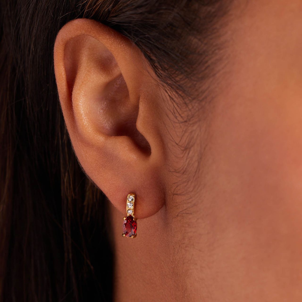 Stalen goldplated oorknoppen vintage ruby voor dames