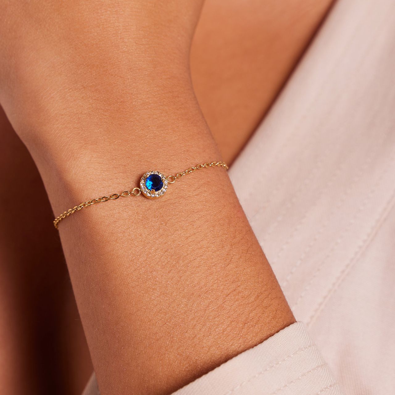 Stalen goldplated armband vintage met blauwe zirkonia