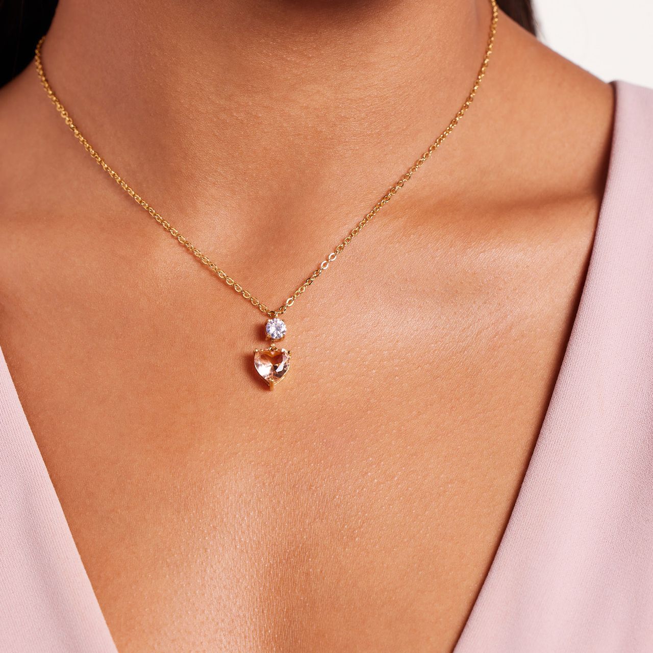 Stalen goldplated ketting vintage hart light peach/wit
