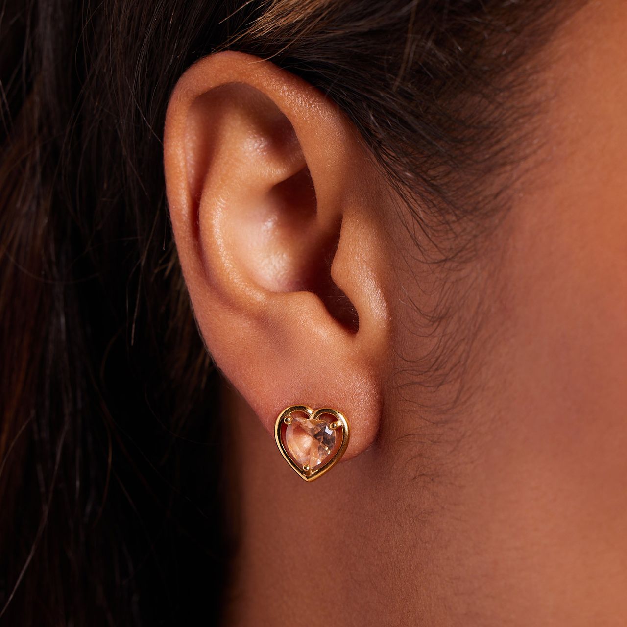 Stalen goldplated oorknoppen vintage hart light peach