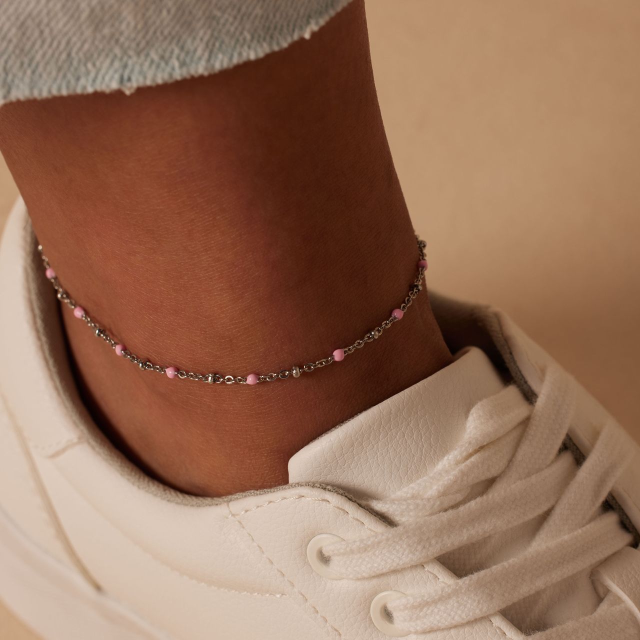 Gerecycled stalen enkelband saturn lichtroze