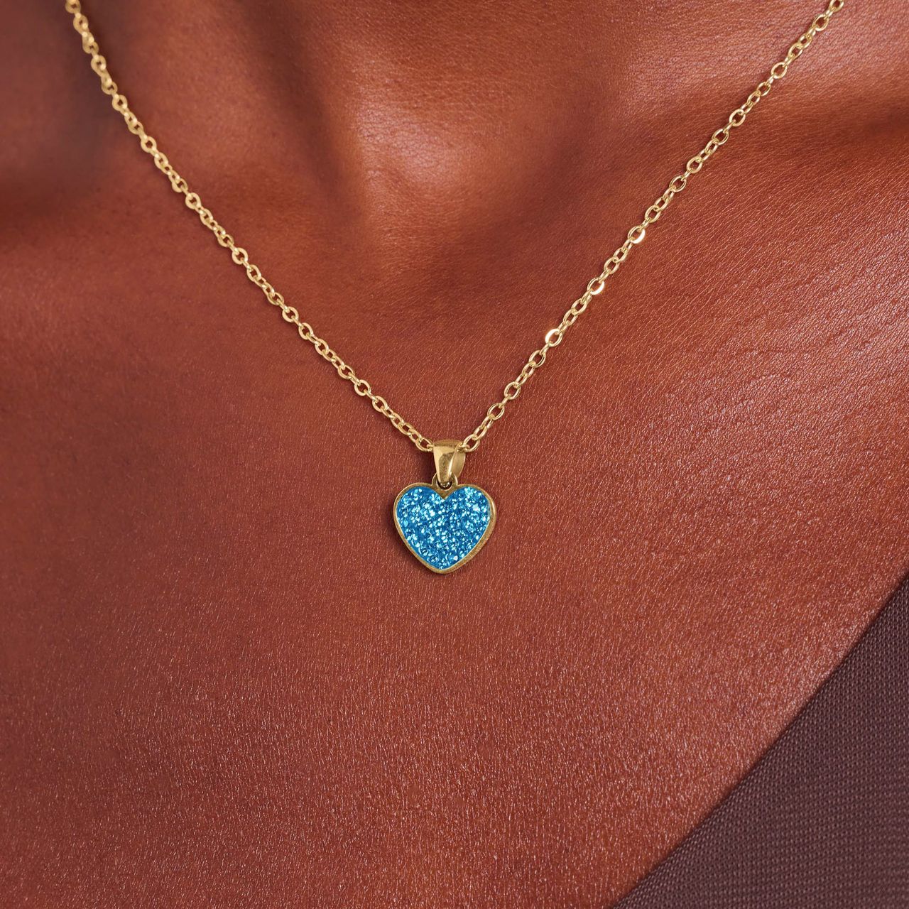 LivLiv stalen goldplated ketting hart met kristal aqua voor dames