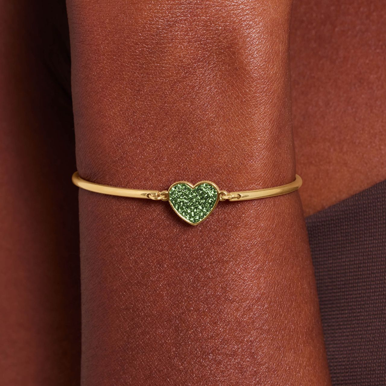 Armband aus Edelstahl, vergoldet, Herz mit Kristall, Peridotgrün