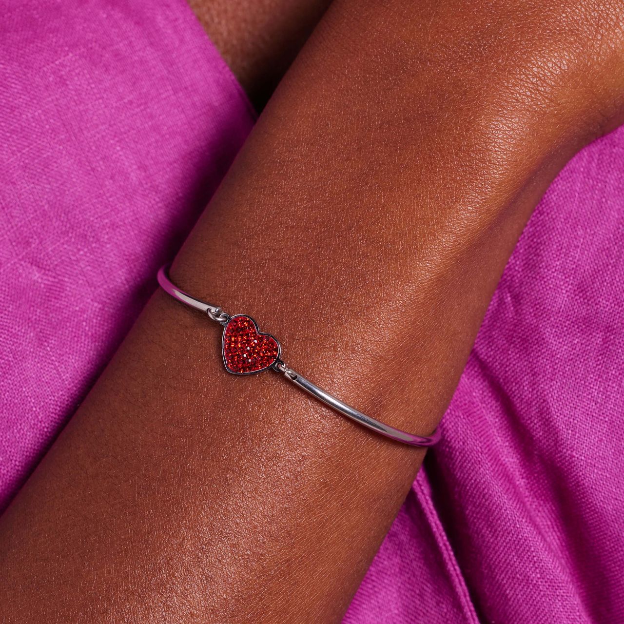 Armband aus Edelstahl, Herz mit Kristall, Roter Samt