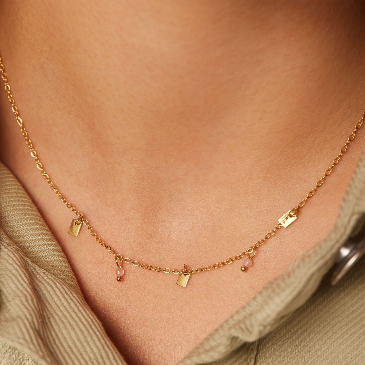 Stainless steel goldplated ketting met rozenkwarts