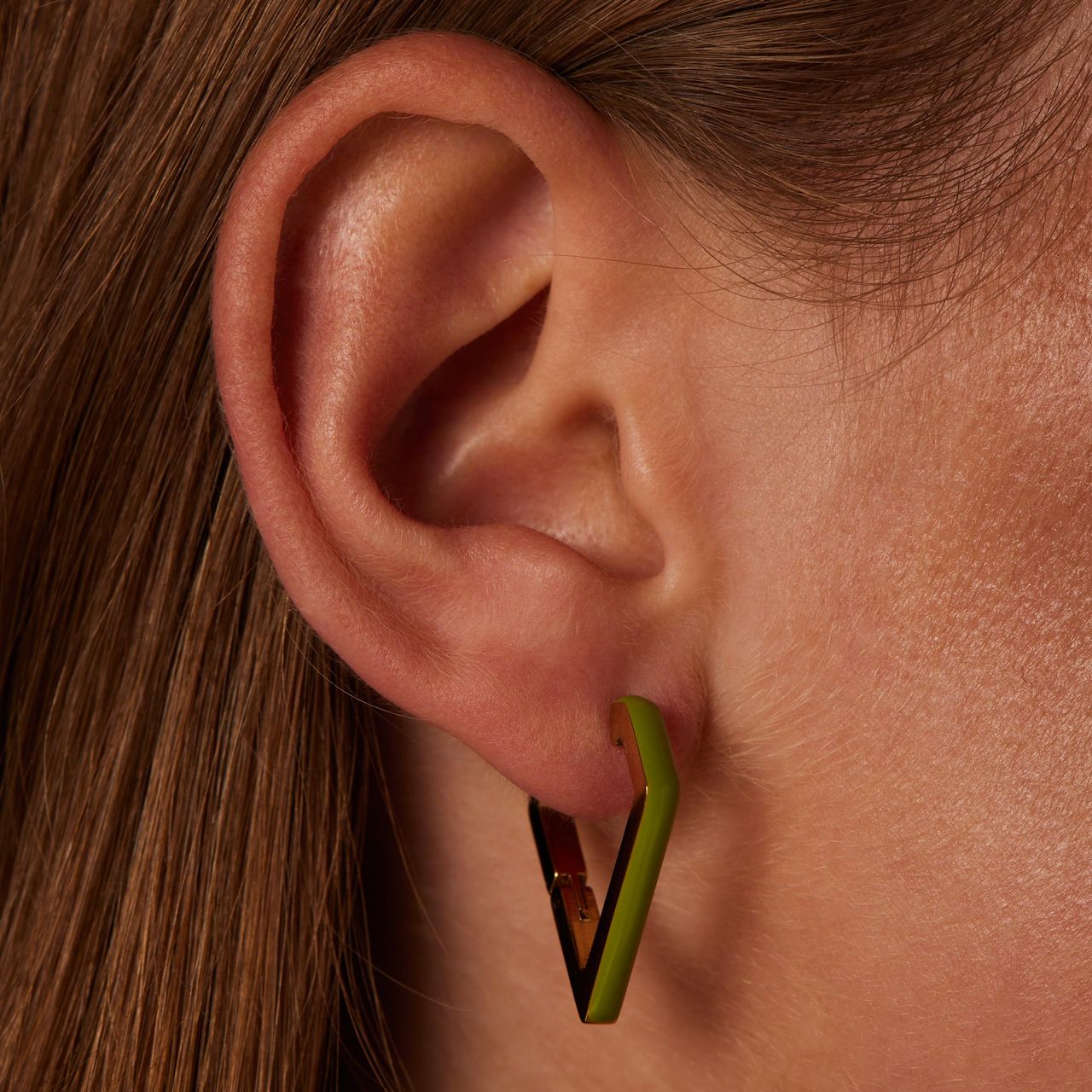 Stalen goldplated oorringen met groen emaille voor dames