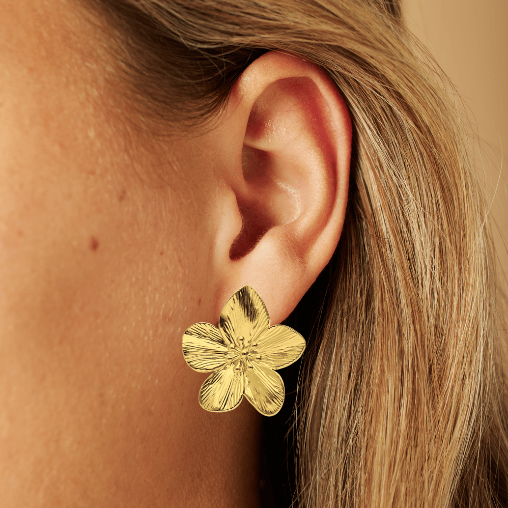 Stalen goldplated oorkappen bloemen voor dames