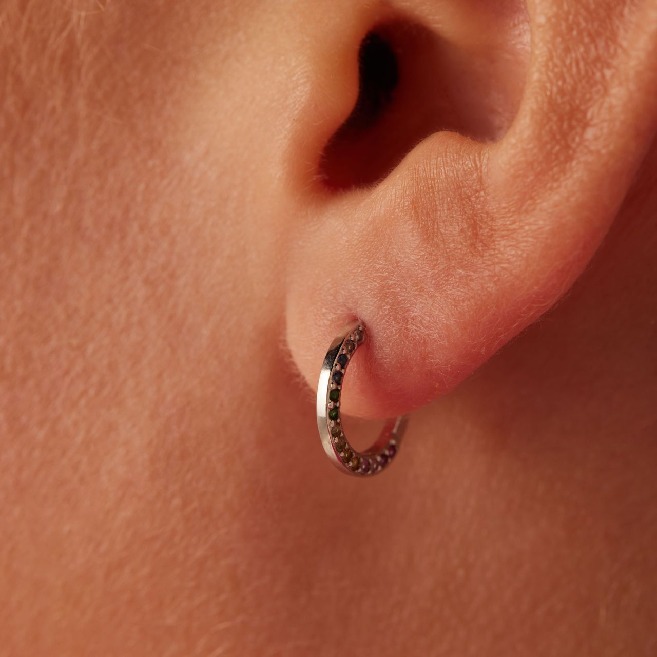 Zilveren oorringen met zirkonia multi voor dames