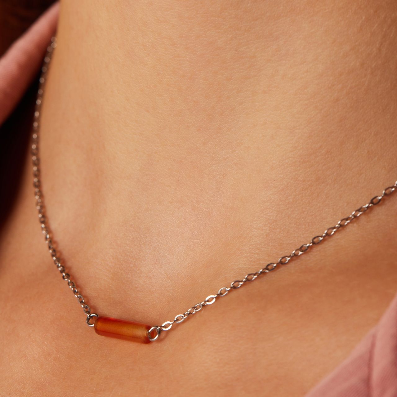 Stainless steel ketting met rode onyx voor dames
