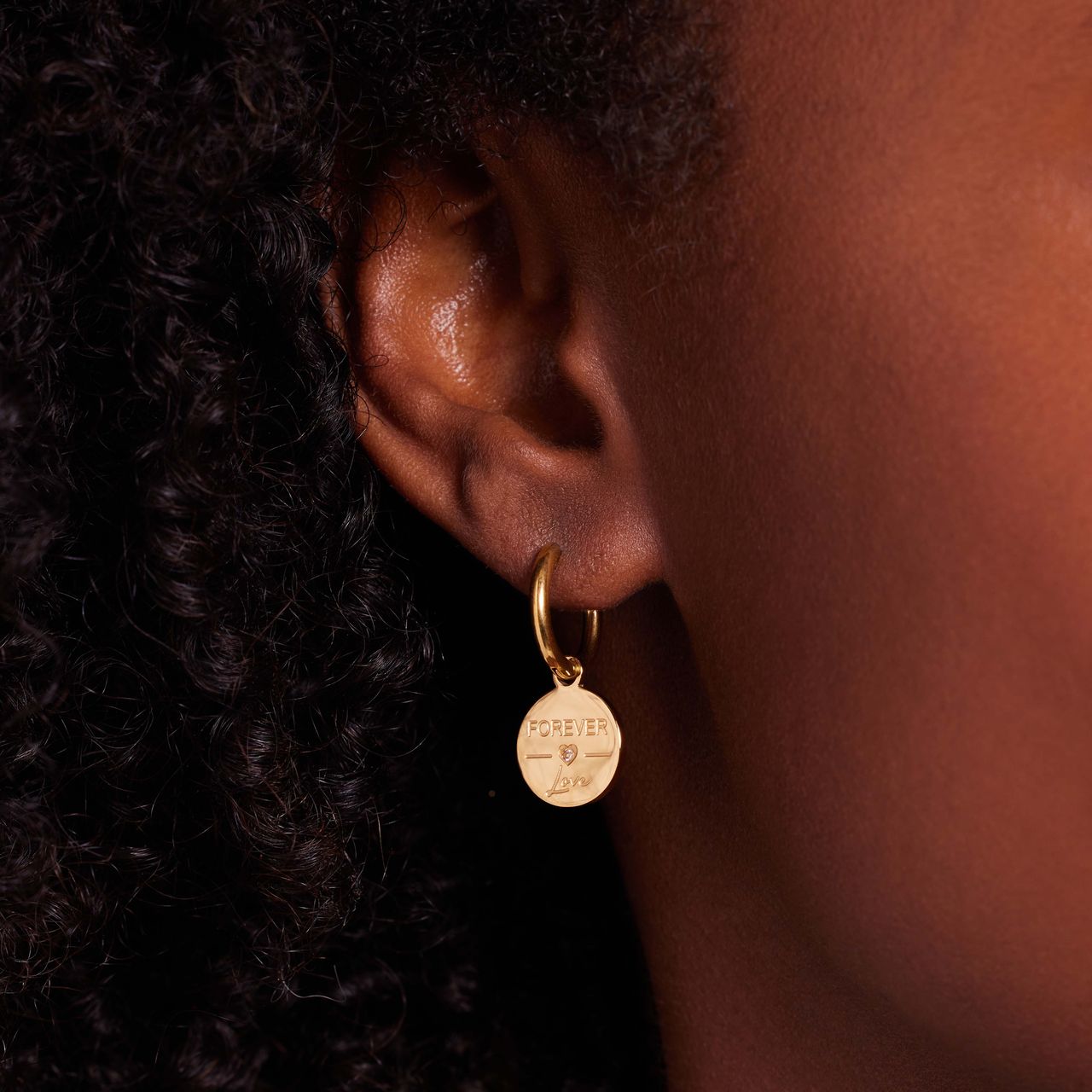 Stalen goldplated oorringen munt met zirkonia voor dames