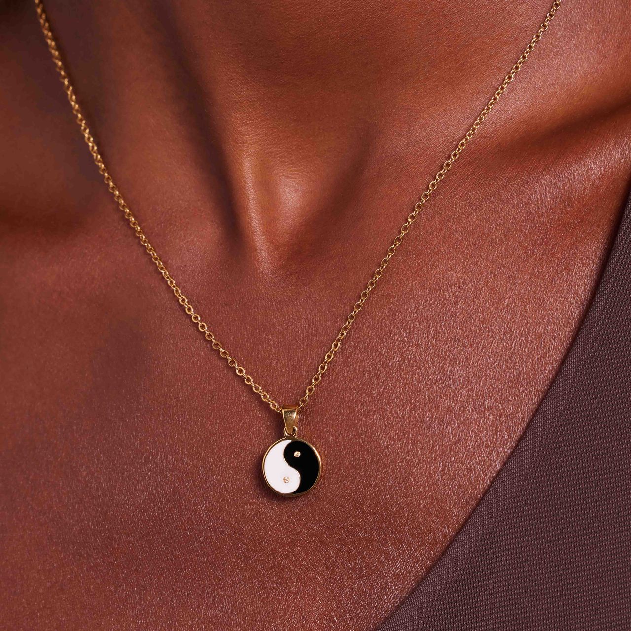 Stainless steel goldplated bangle ying yang met emaille voor dames