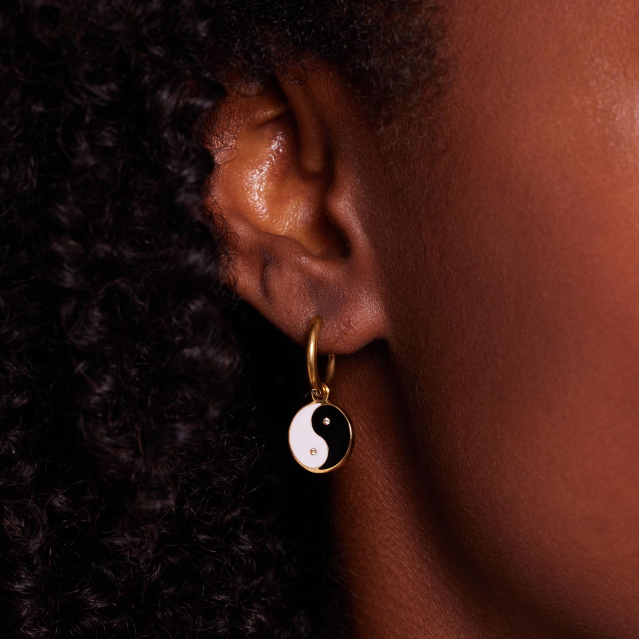 Stalen goldplated oorringen munt met zirkonia voor dames