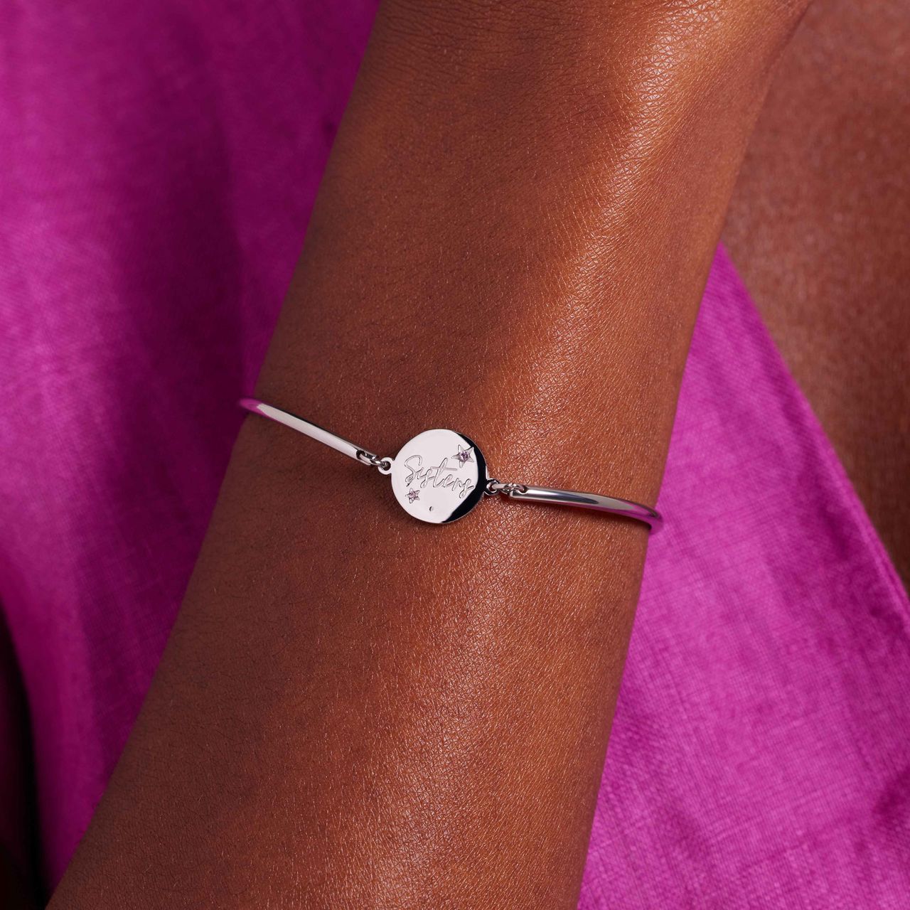 Stainless steel armband sisters