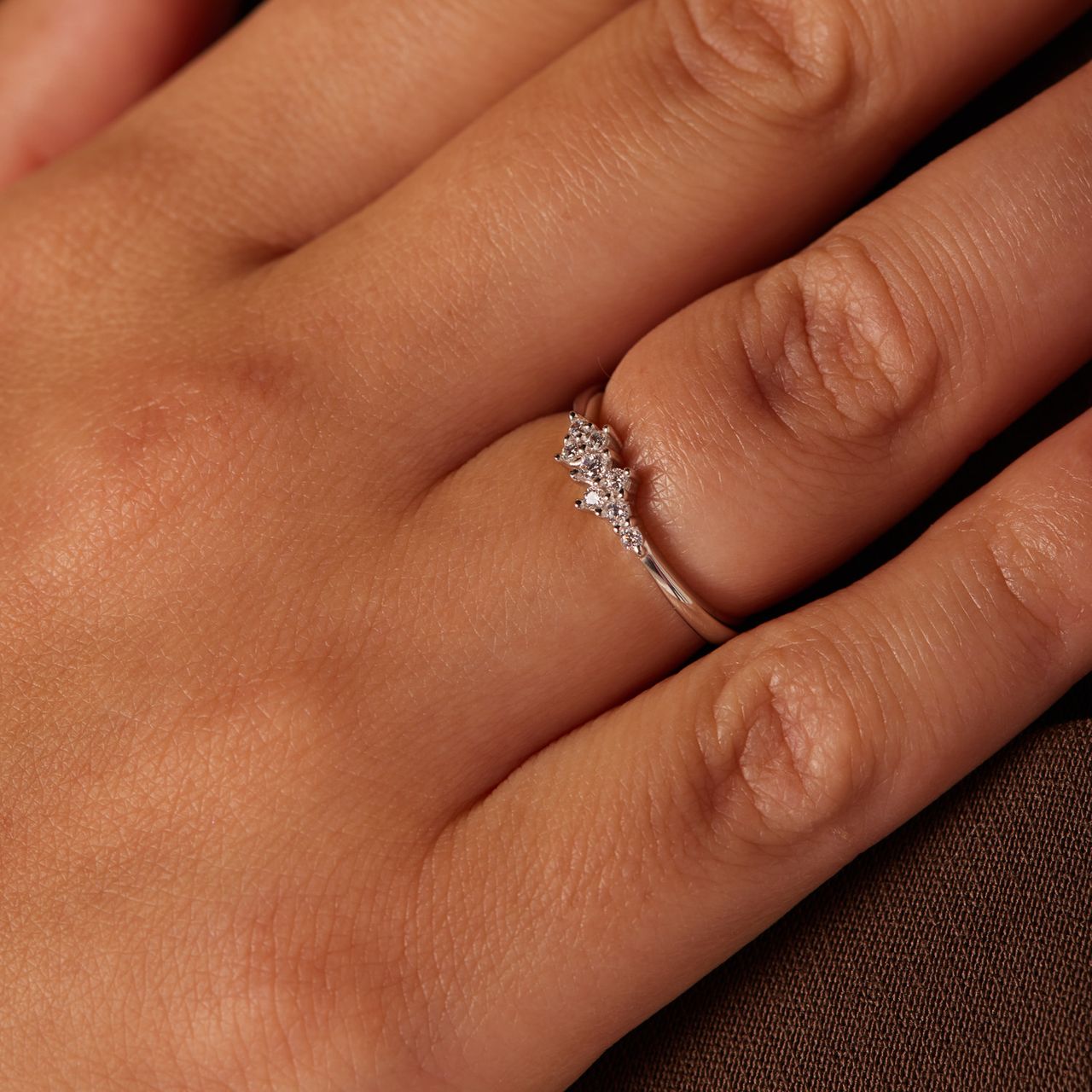 Ring aus 925er Silber, asymmetrisch, Zirkonia
