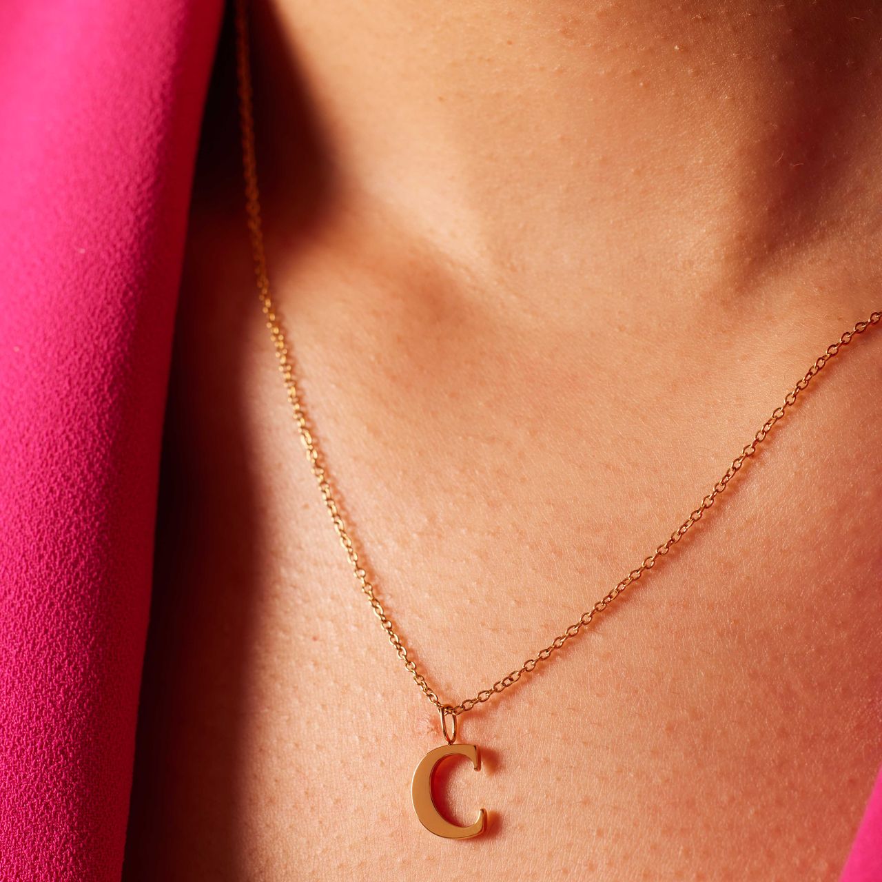 Stalen goldplated ketting met letterhanger C voor dames