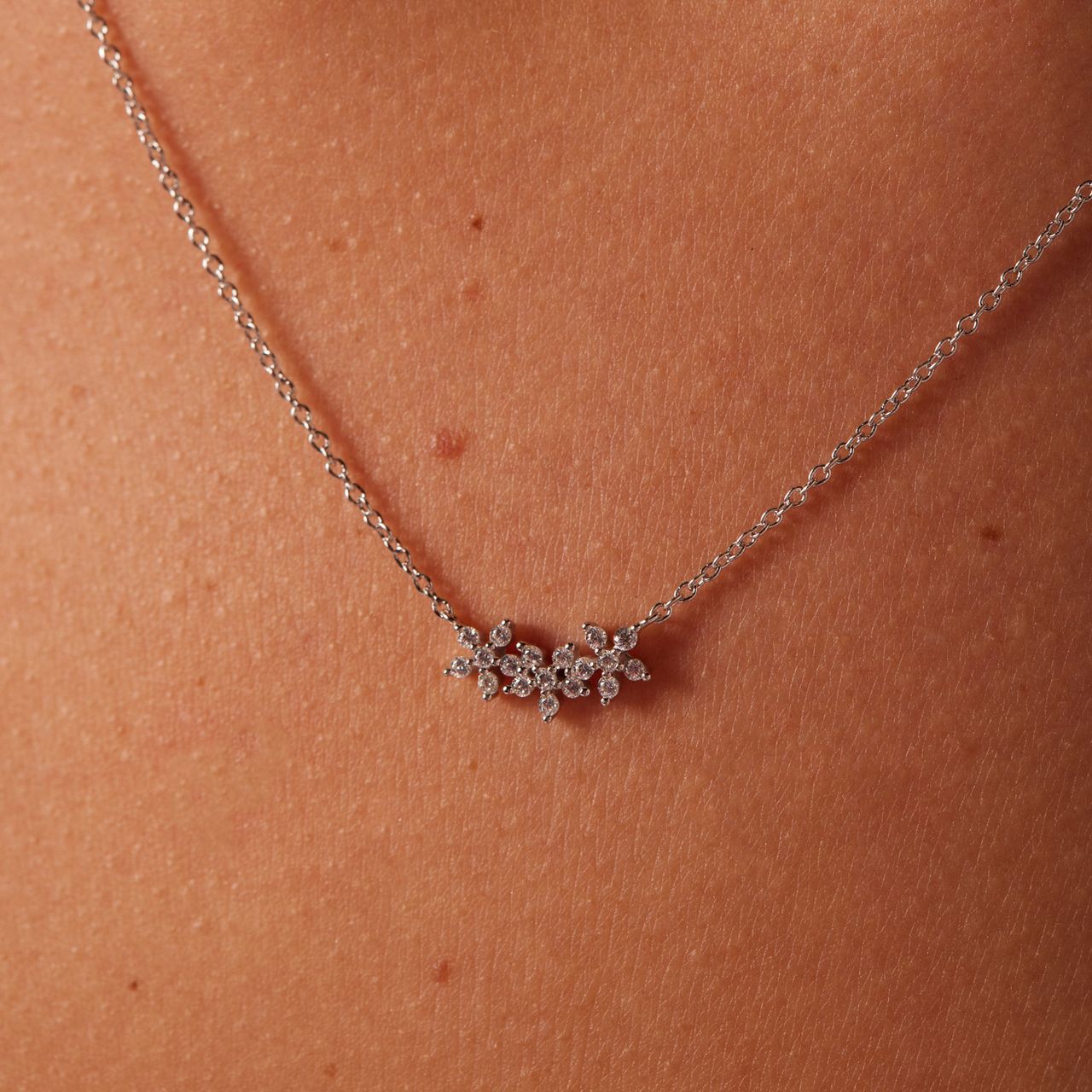 Collier, 925 Silber, drei Blumen mit Zirkonia